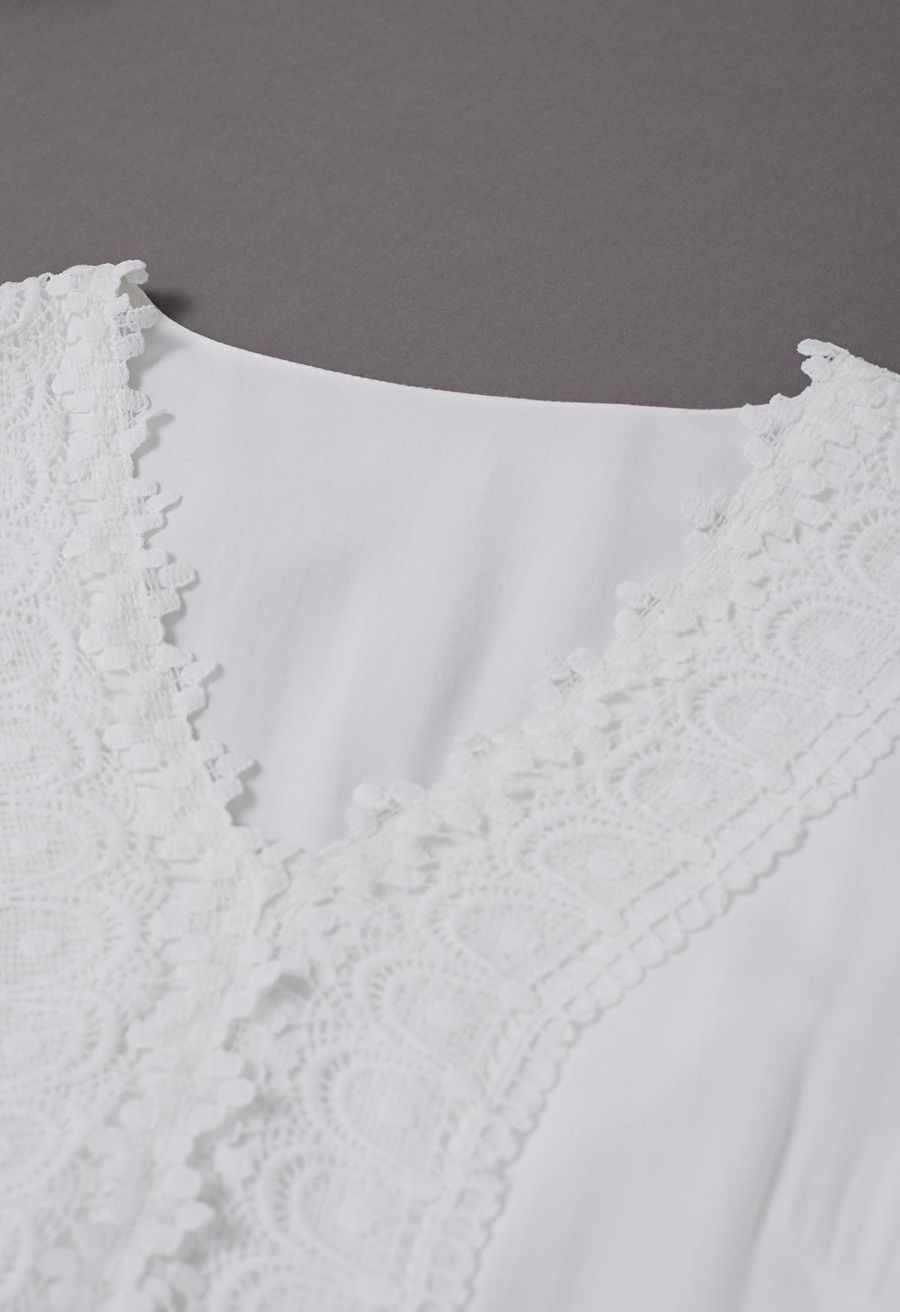 V-Neck Lace Panelled Scalloped Edge Maxi Dress