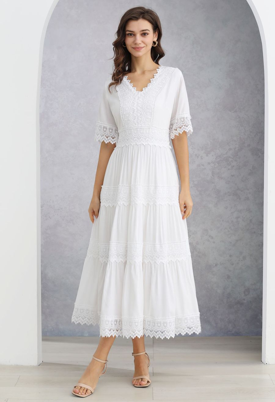 V-Neck Lace Panelled Scalloped Edge Maxi Dress