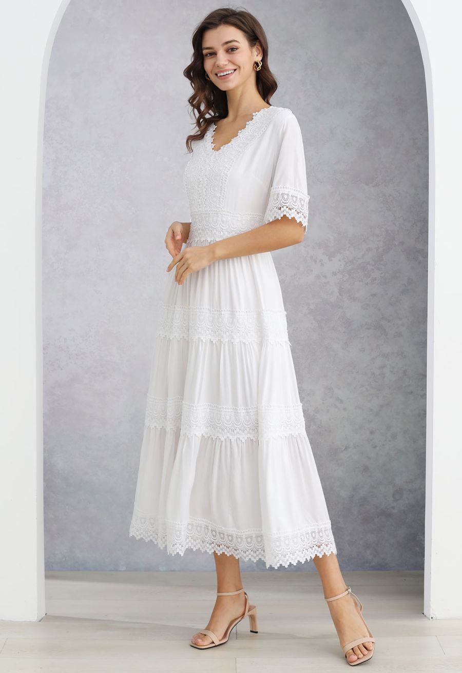 V-Neck Lace Panelled Scalloped Edge Maxi Dress