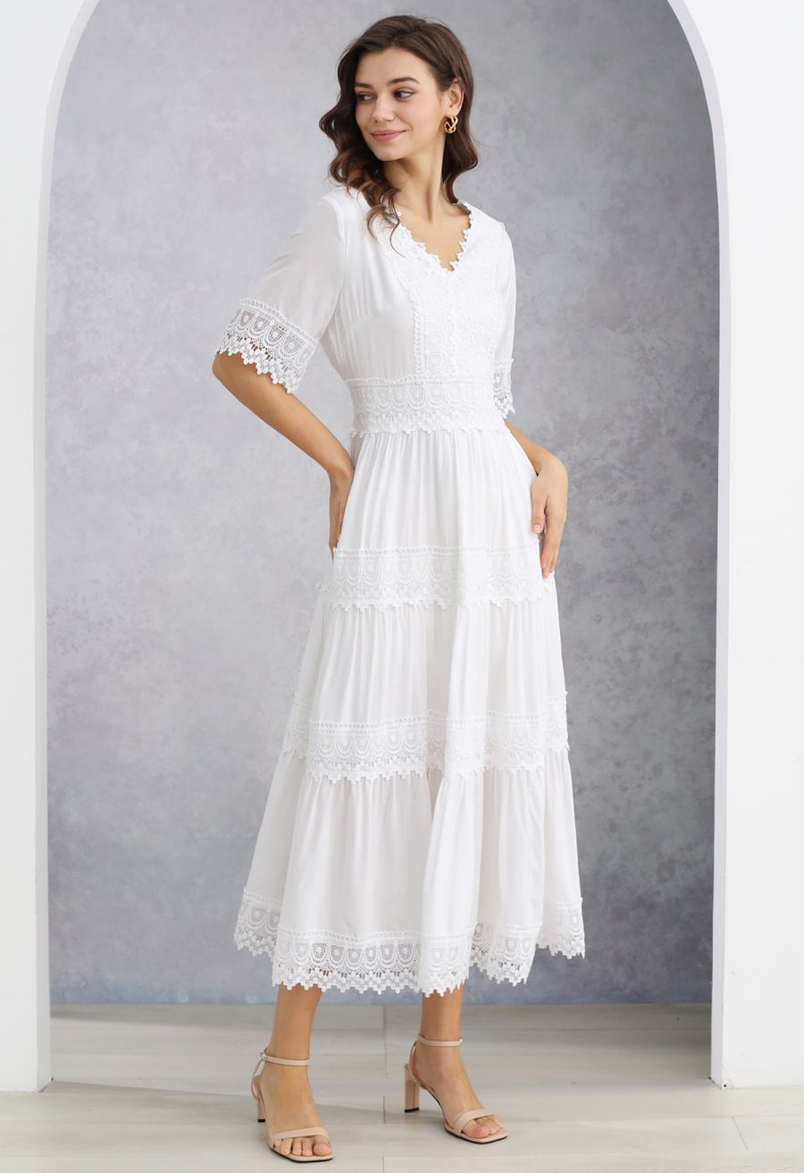 V-Neck Lace Panelled Scalloped Edge Maxi Dress