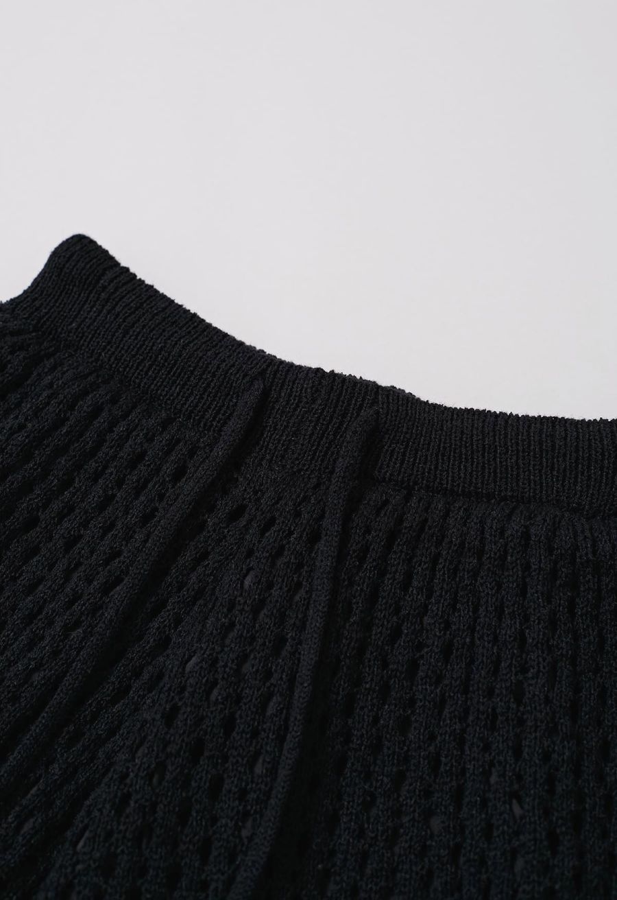 Hollow Out Tie-String Rolled Knit Shorts in Black