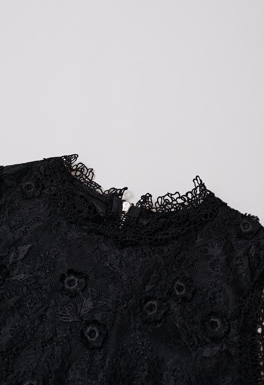 Dainty Floret Lace Crochet Crop Top in Black