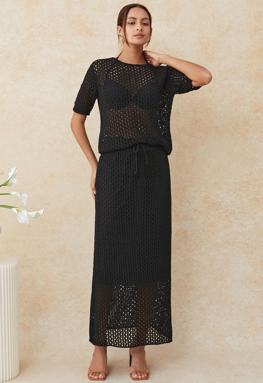 Hollow Out Rolled Hemline Drawstring Knit Maxi Skirt in Black