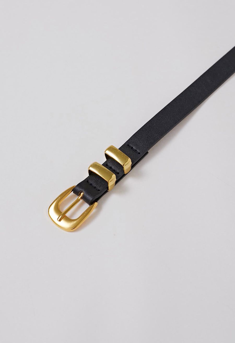 Golden V-Shape Metal Decor Belted Shorts in Black