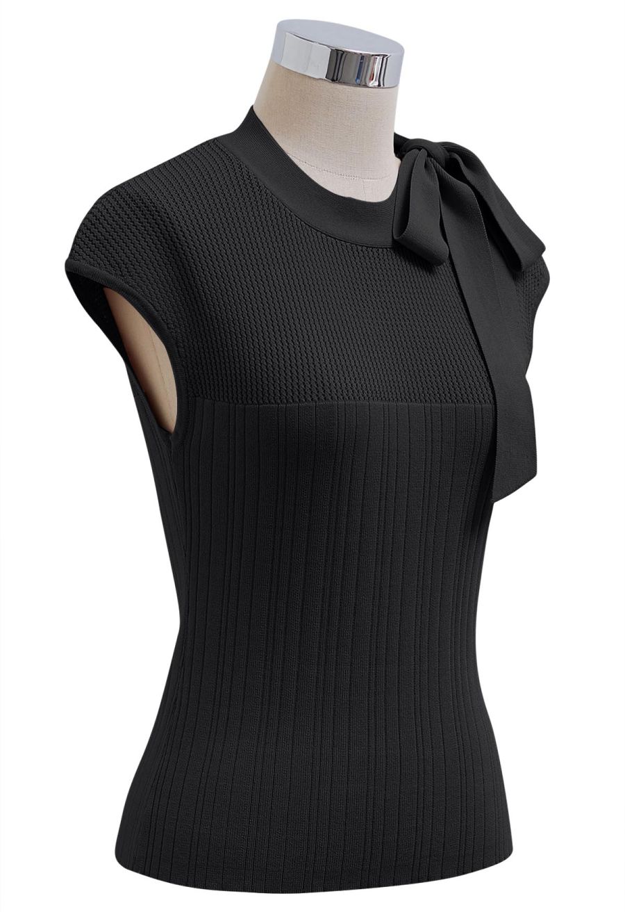 Bowknot Neck Sleeveless Knit Top in Black