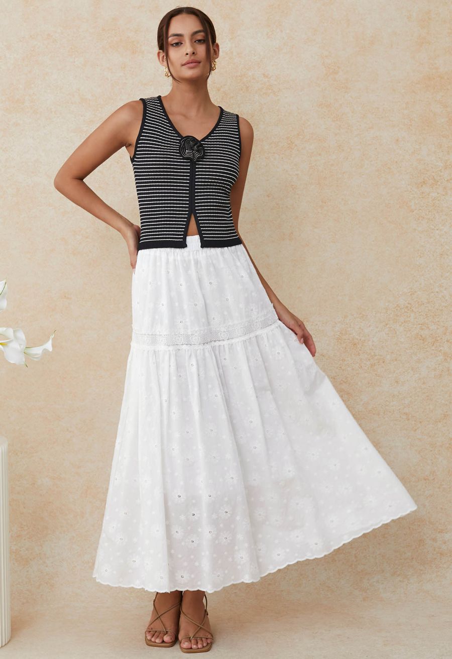 3D Floral Decor Ribbed Knit Tank Top in Black Stripe