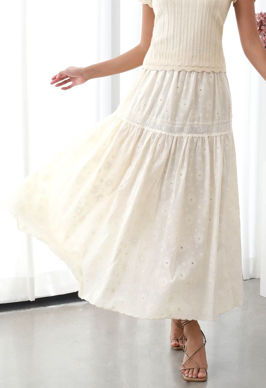 Daisy Era Embroidery Cotton Maxi Skirt in Cream