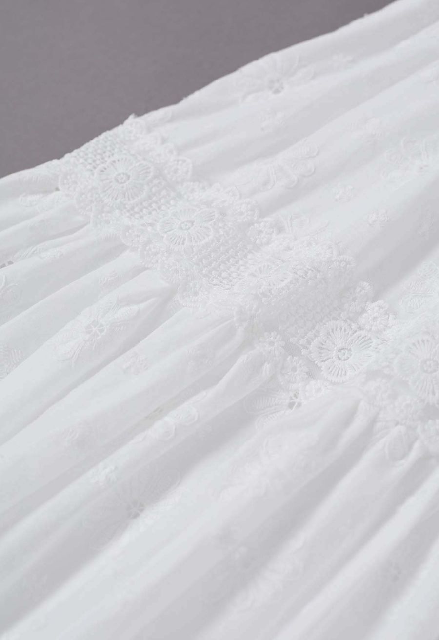 Daisy Era Embroidery Cotton Maxi Skirt in White