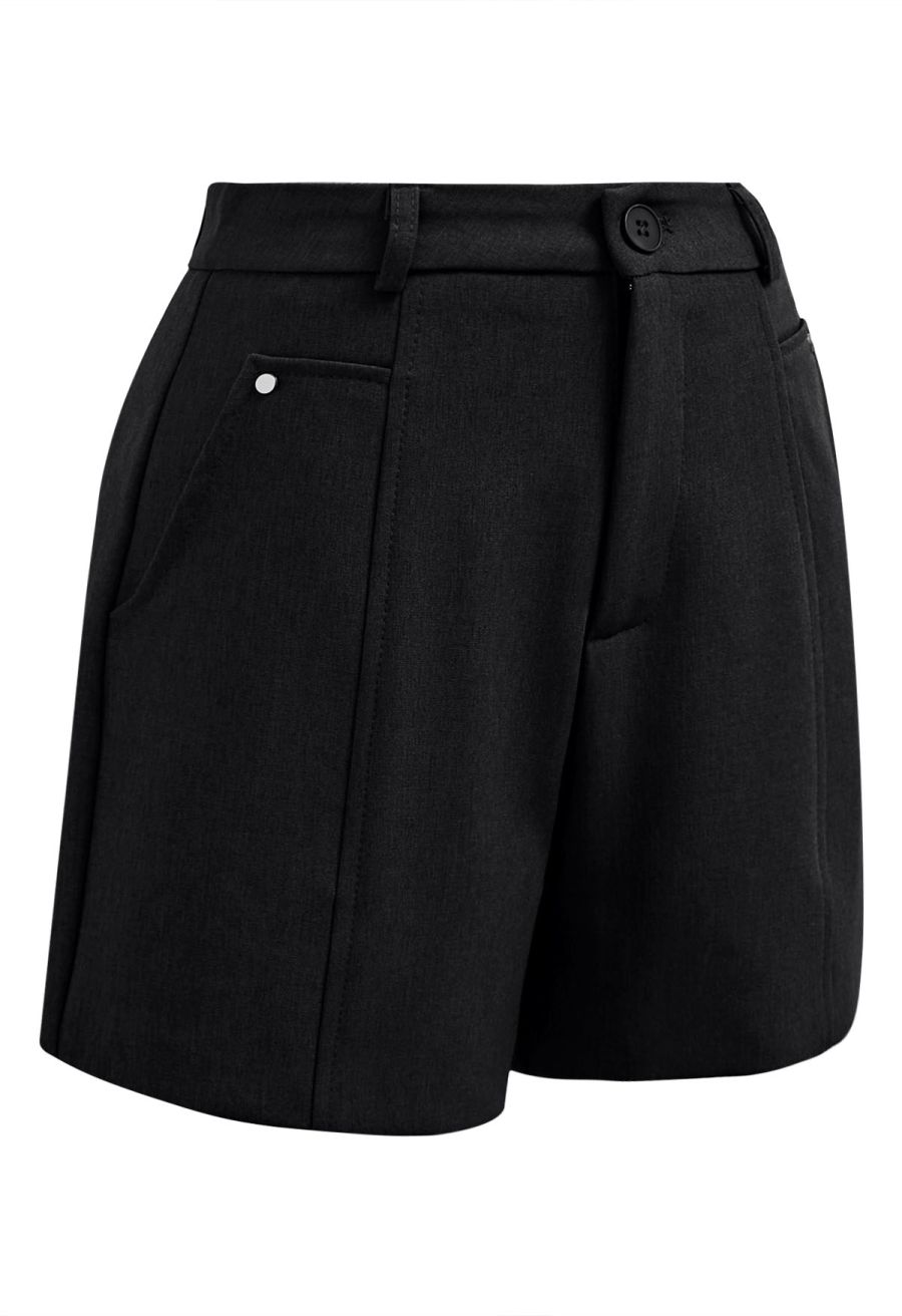 Seamed Front Side Pocket Shorts in Black