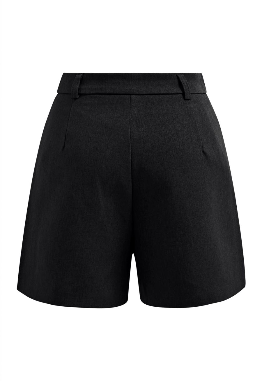 Seamed Front Side Pocket Shorts in Black
