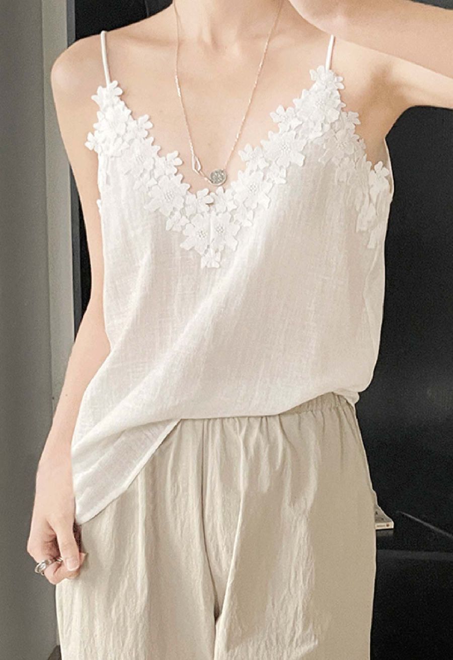 Floral Lace Trimmed Linen-Blend Cami Top in White