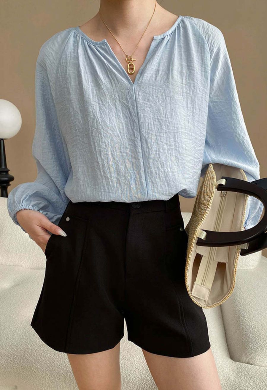 Seamed Front Side Pocket Shorts in Black