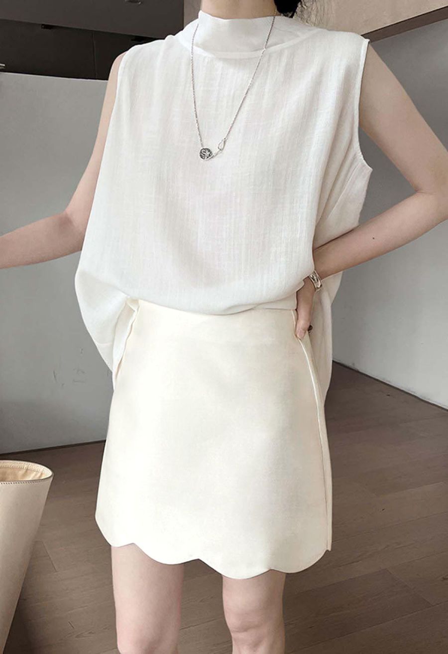 Scalloped Hem Mini Bud Skirt in Cream