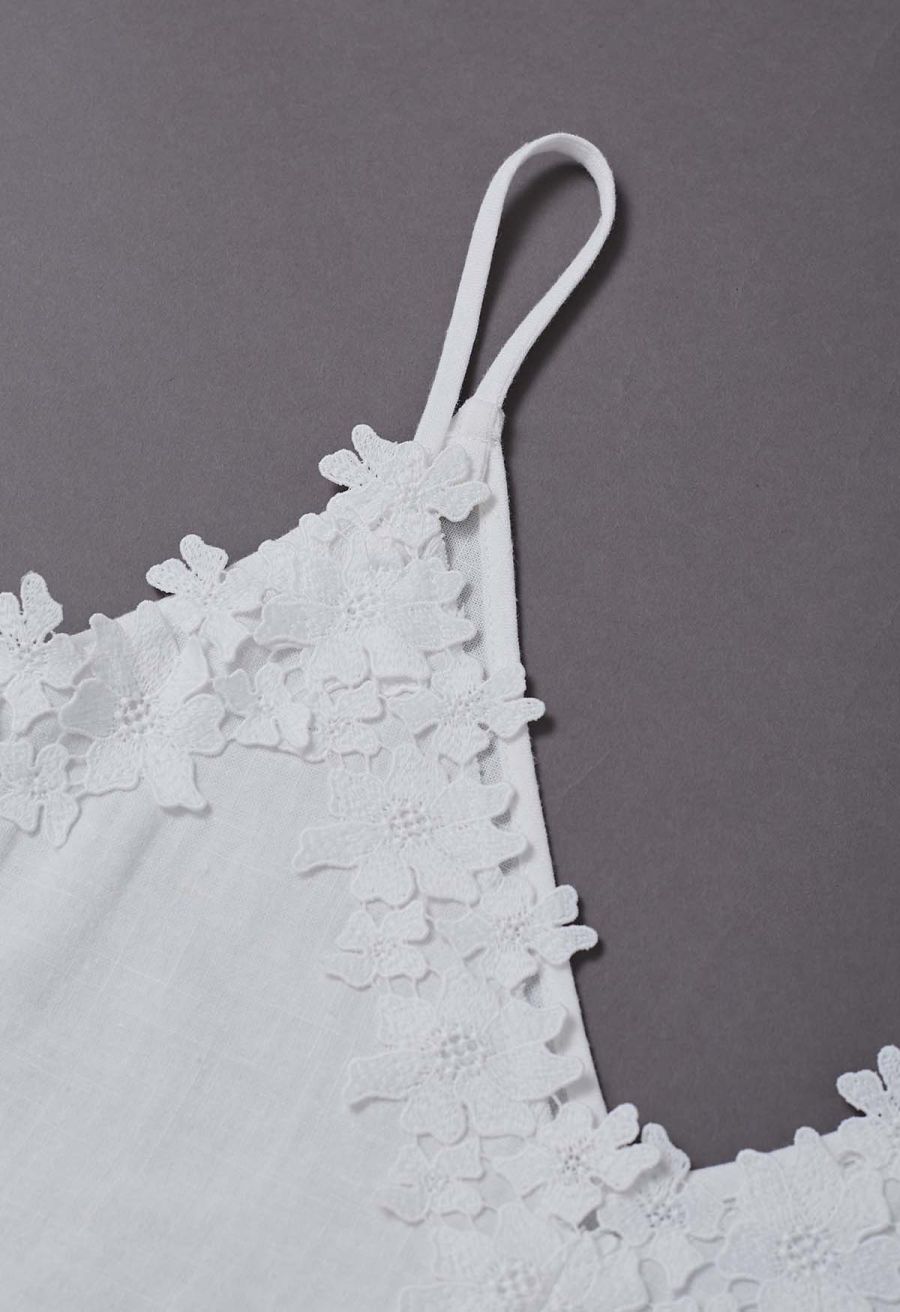 Floral Lace Trimmed Linen-Blend Cami Top in White