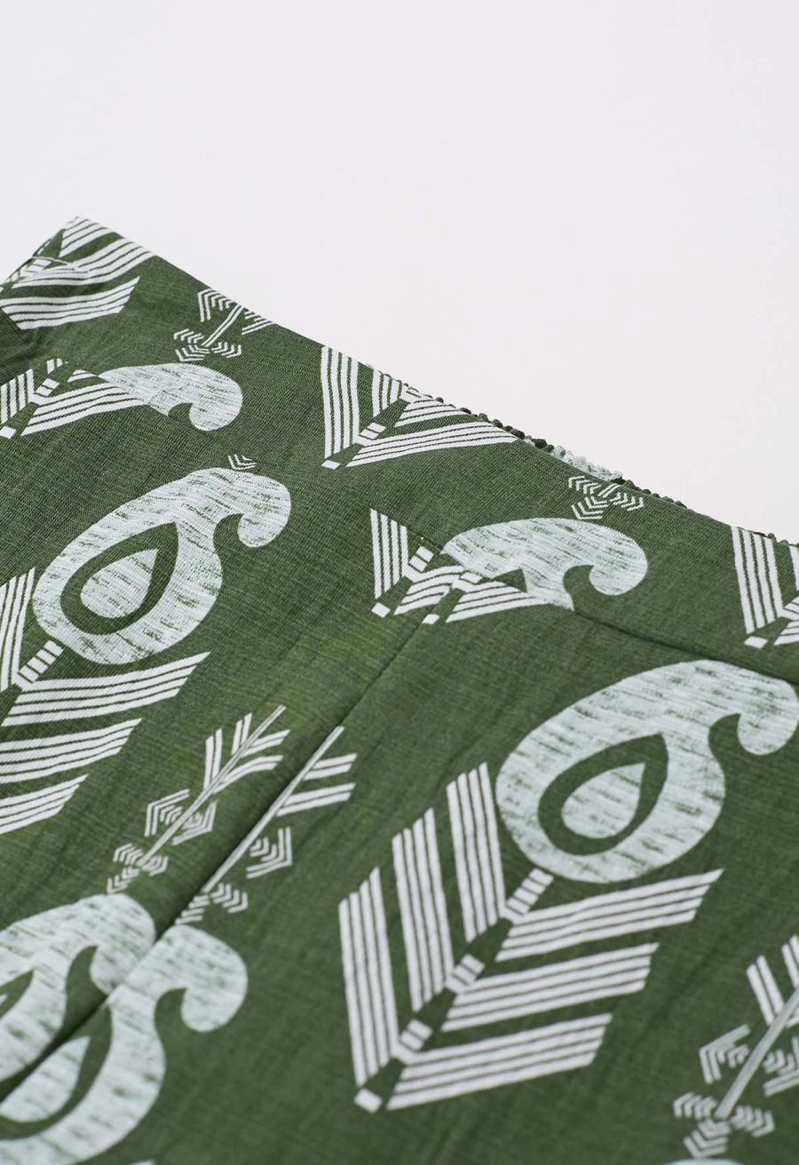 Tapework Lace Paisley Printed Sleeveless Top and Pants Set in Green