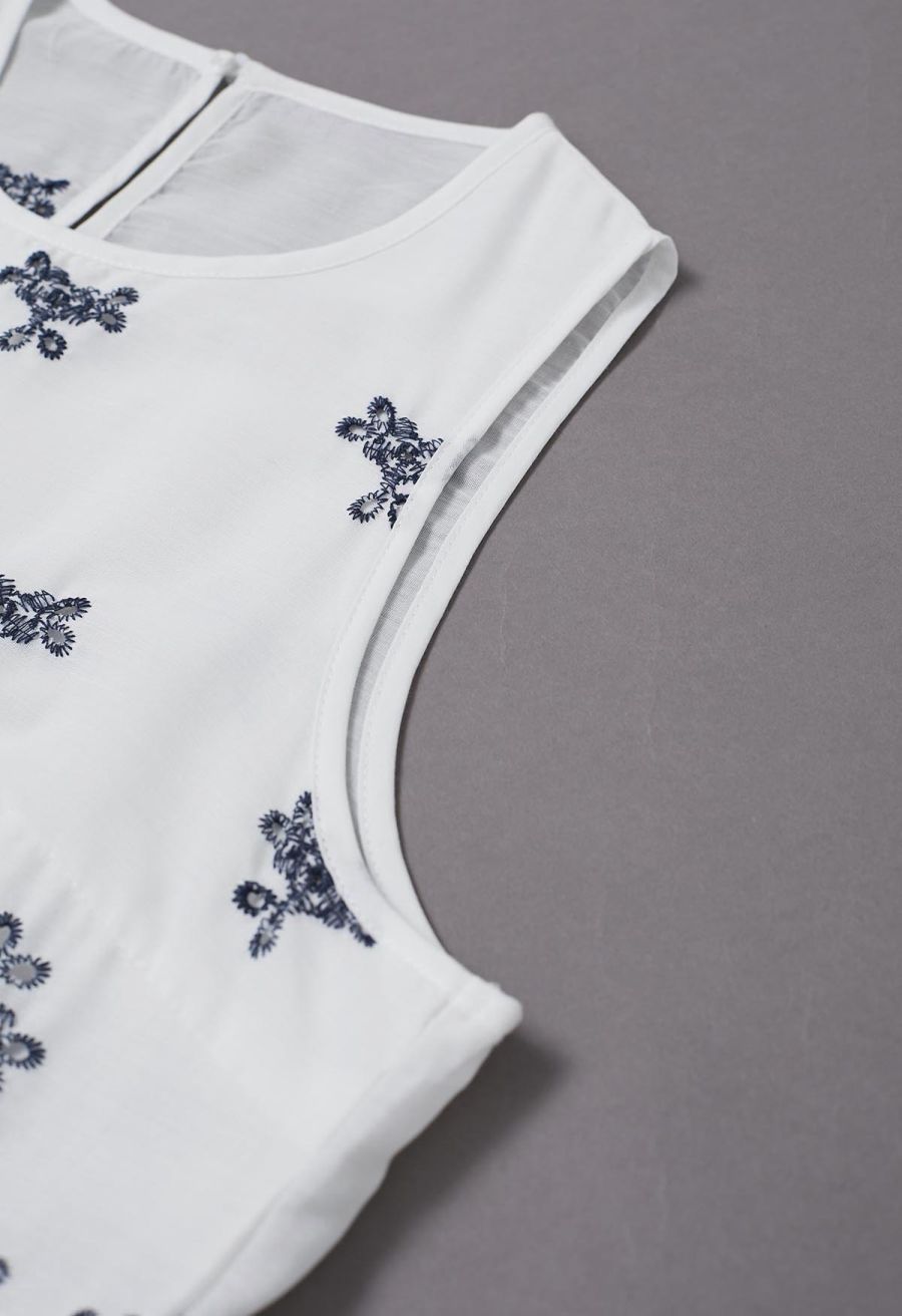 Tile-Inspired Embroidery Sleeveless Top and Pants Set in Navy