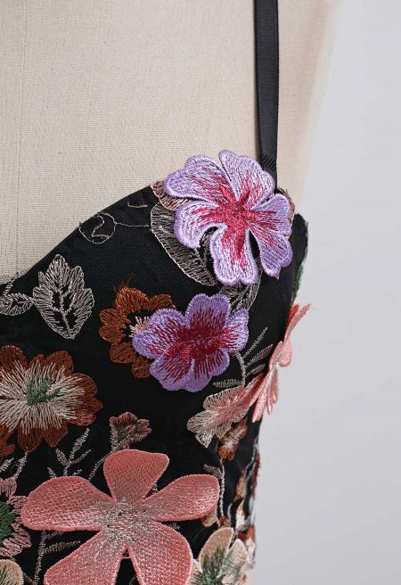 Charming 3D Floral Applique Bra Top