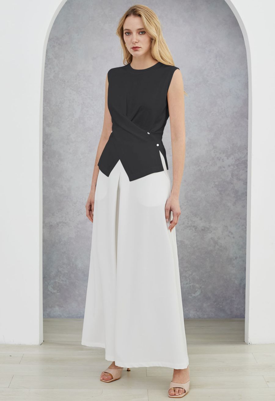Crisscross Buttoned Waist Sleeveless Knit Top in Black