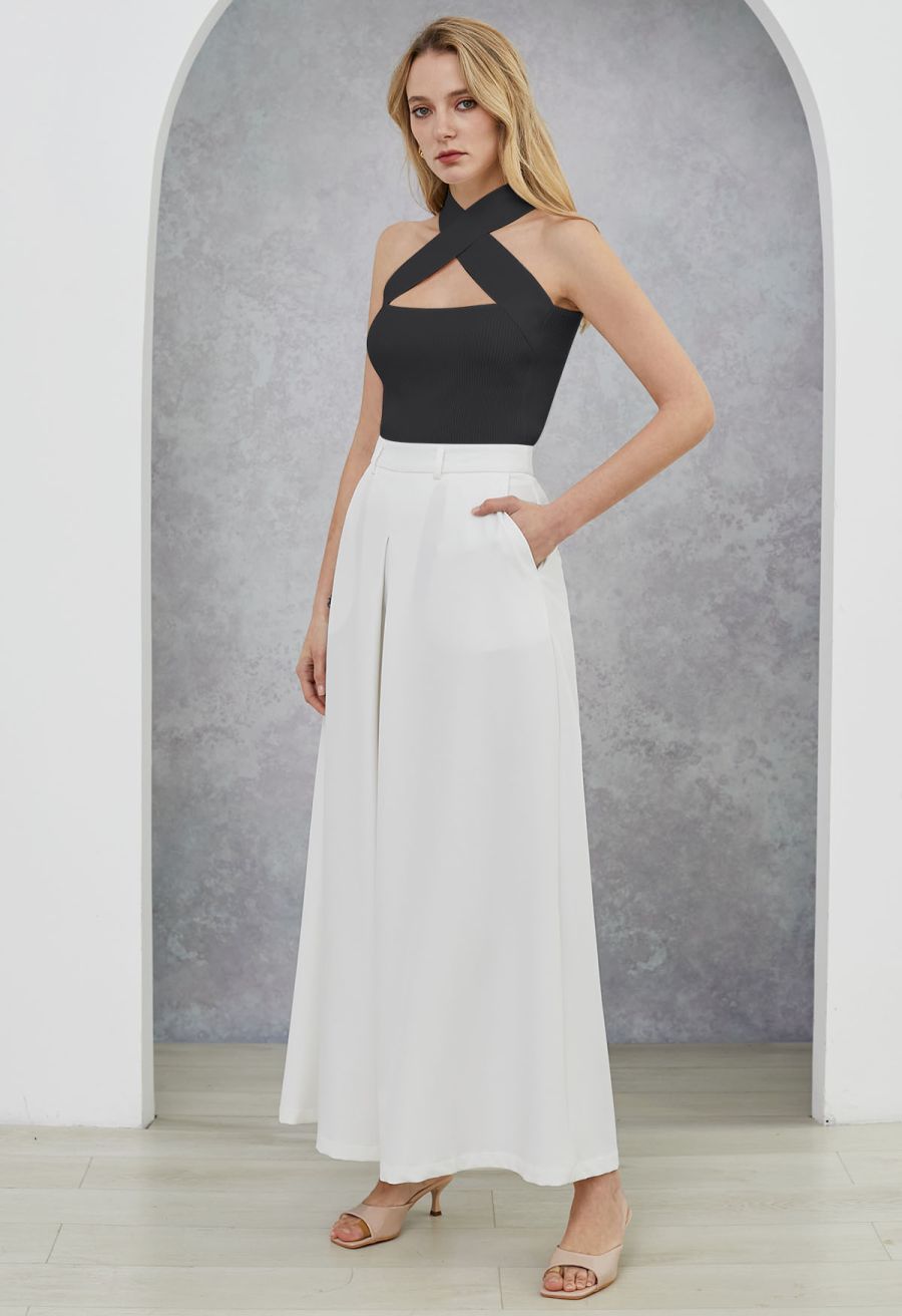 Crisscross Halter Neck Ribbed Knit Top in Black