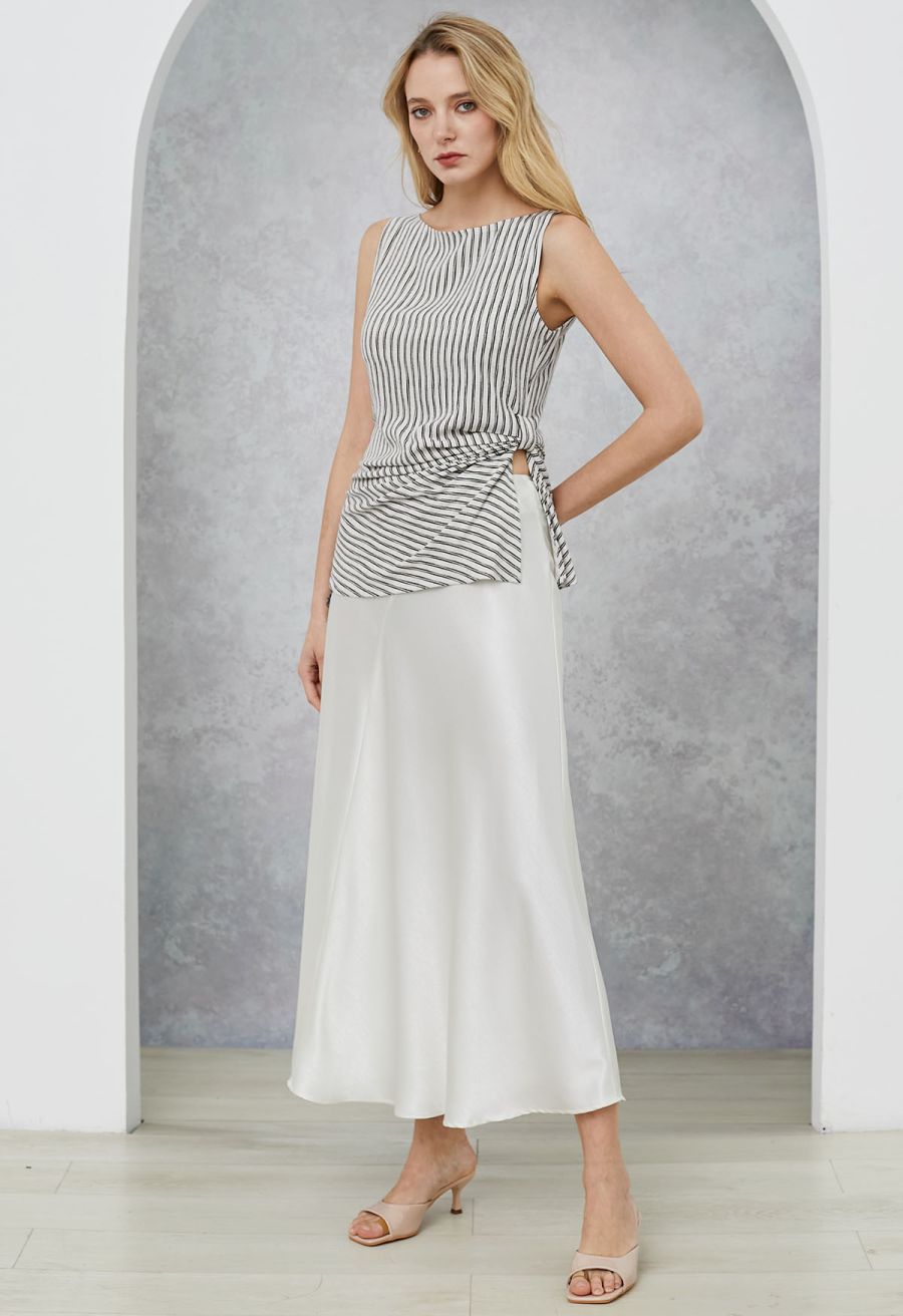Side Knotted Stripe Sleeveless Top