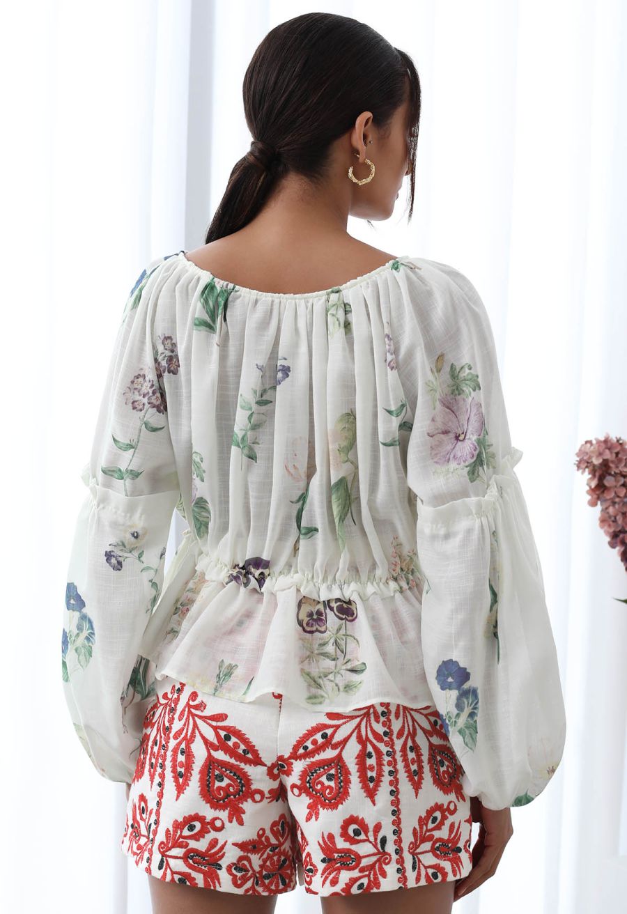 High Waist Floral Embroidered Shorts in Red