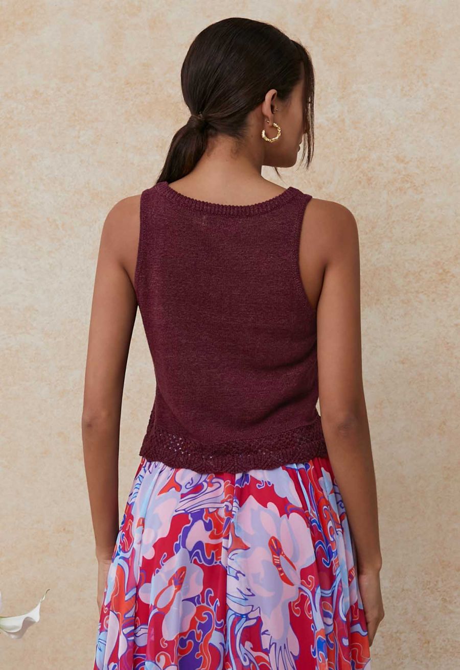 Crew Neck Sleeveless Cotton Crop Top in Berry