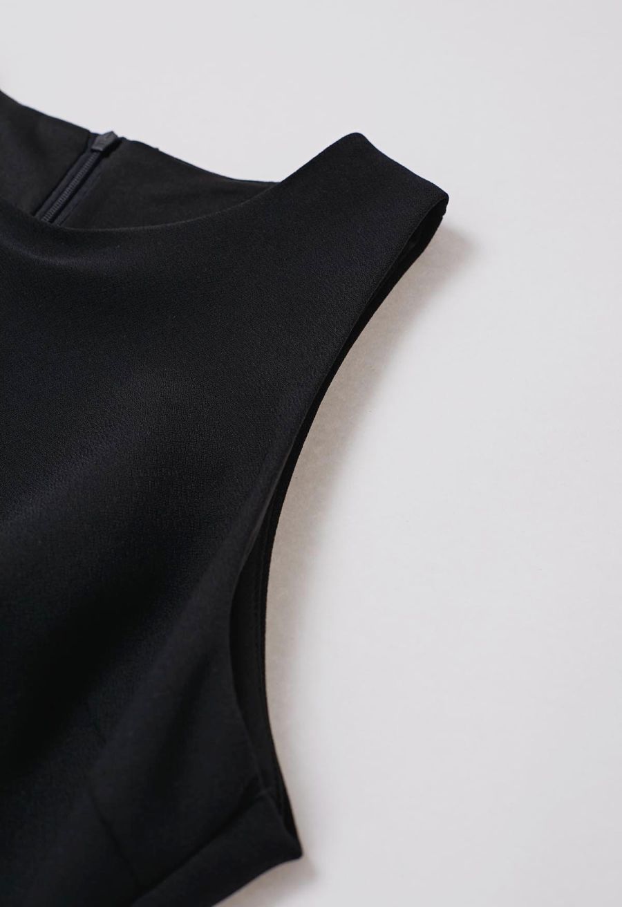 Mesh Spliced Hem Sleeveless Maxi Dress in Black