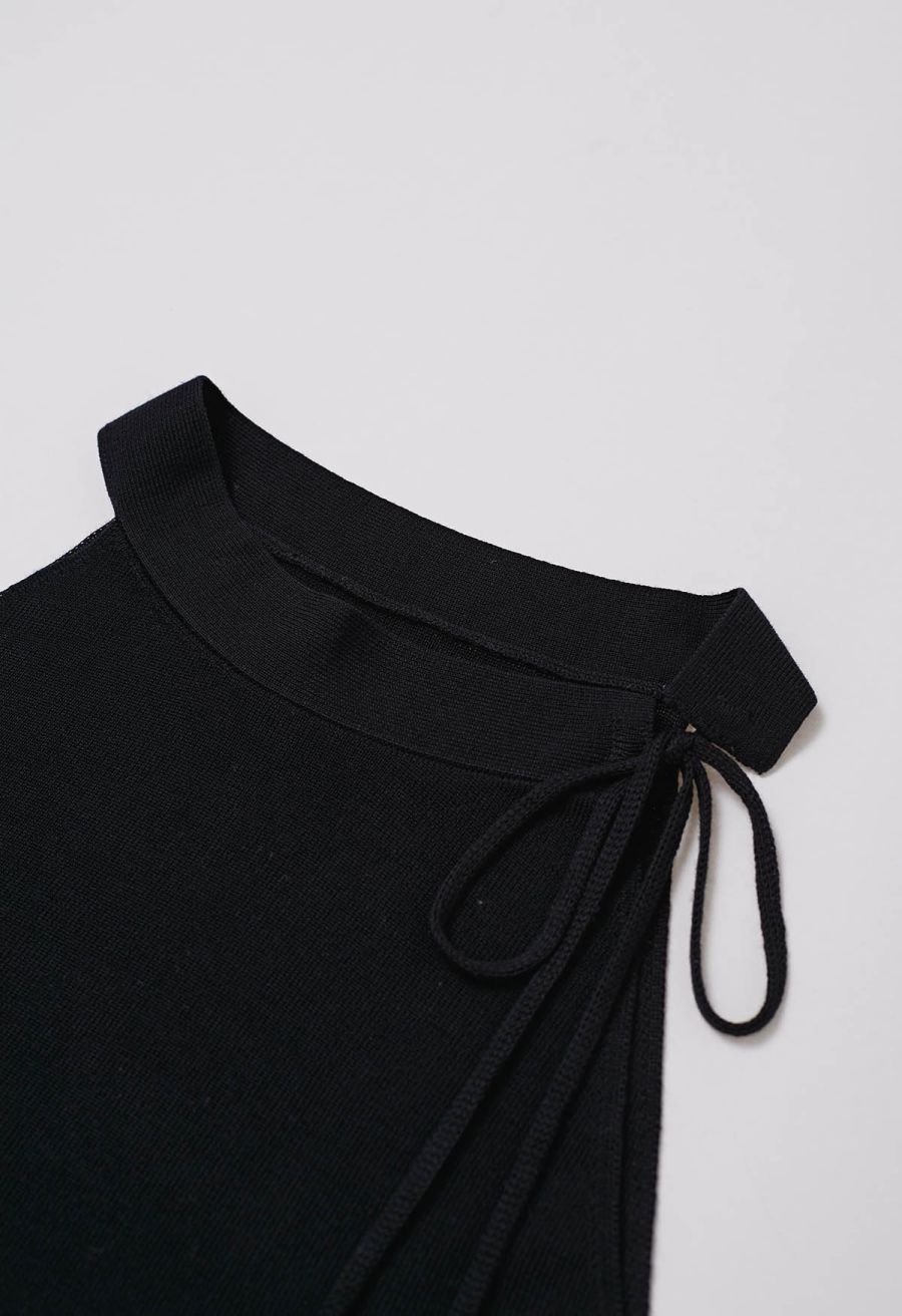 Self-Tie Halter Neck Crop Rib Knit Top in Black
