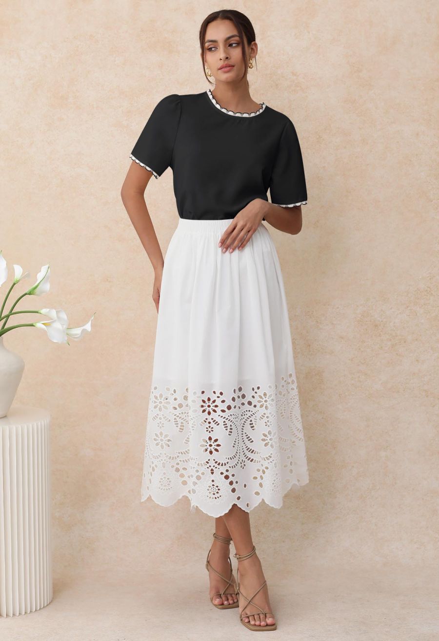 Contrast Crochet Edge Short-Sleeve Top in Black
