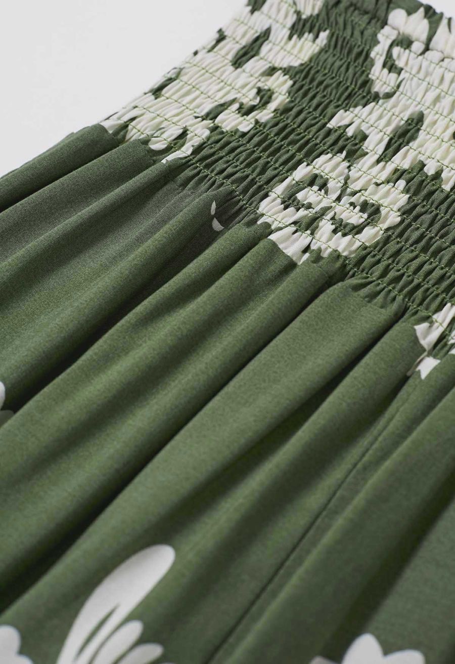 Tile Printed Shirred Waist Pants in Green