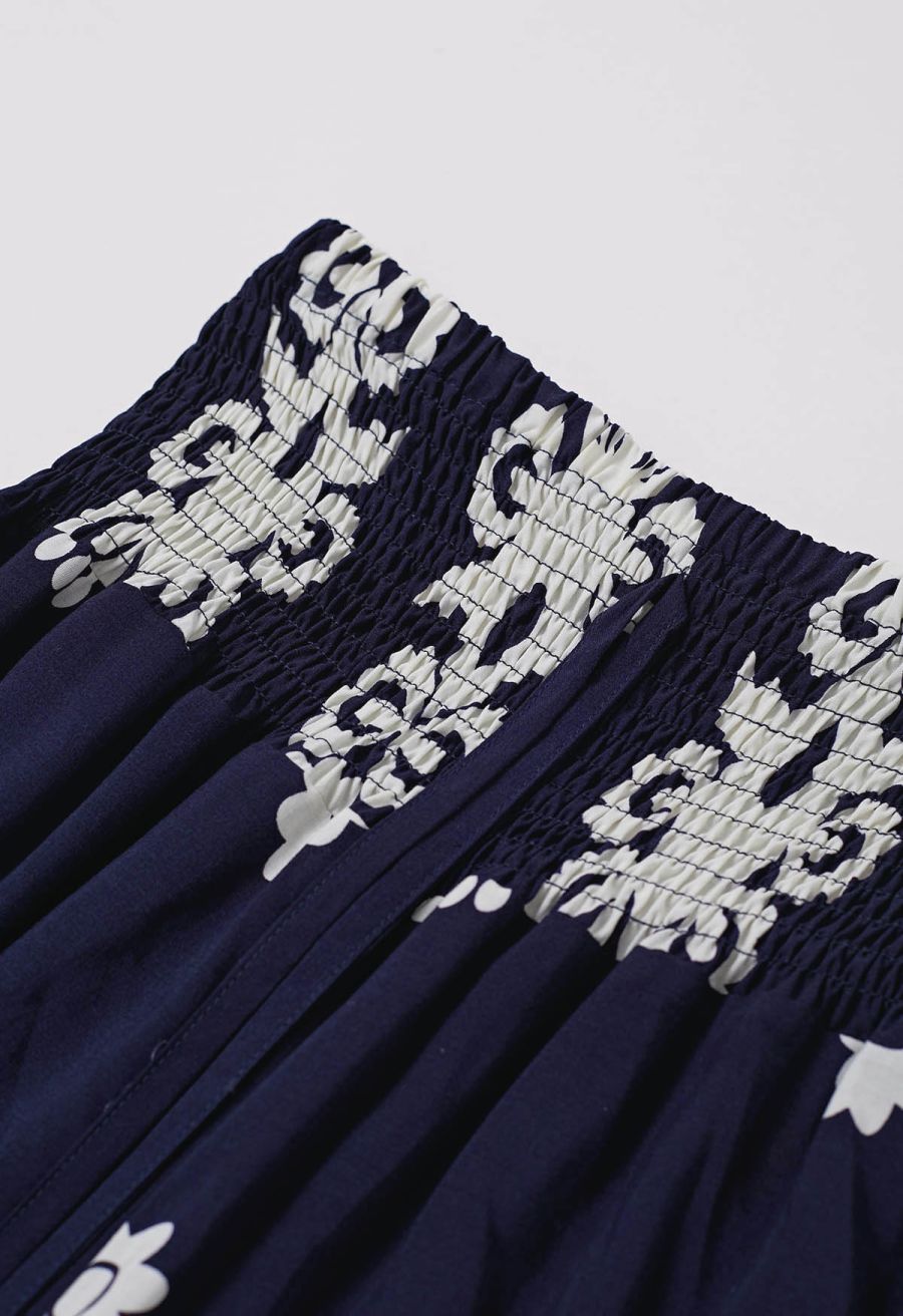 Tile Printed Shirred Waist Pants in Navy
