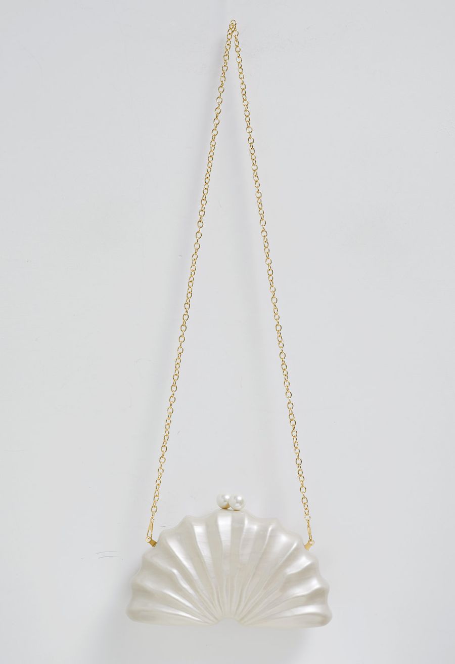 Pearl Clasp Pleated Shell Acrylic Bag in Ivory