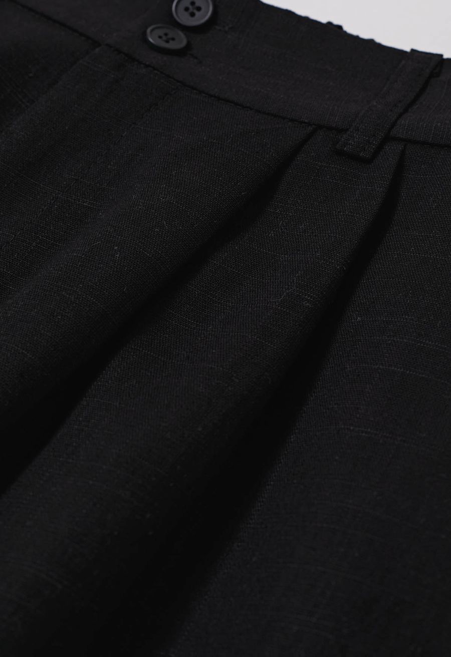 Side Pocket Half Waistband Shorts in Black