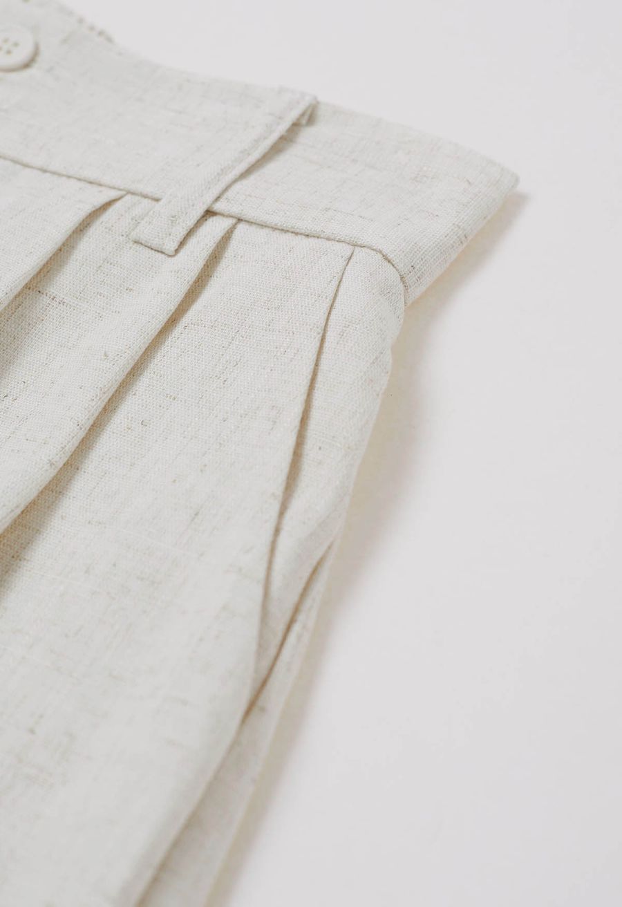 Side Pocket Half Waistband Shorts in Linen