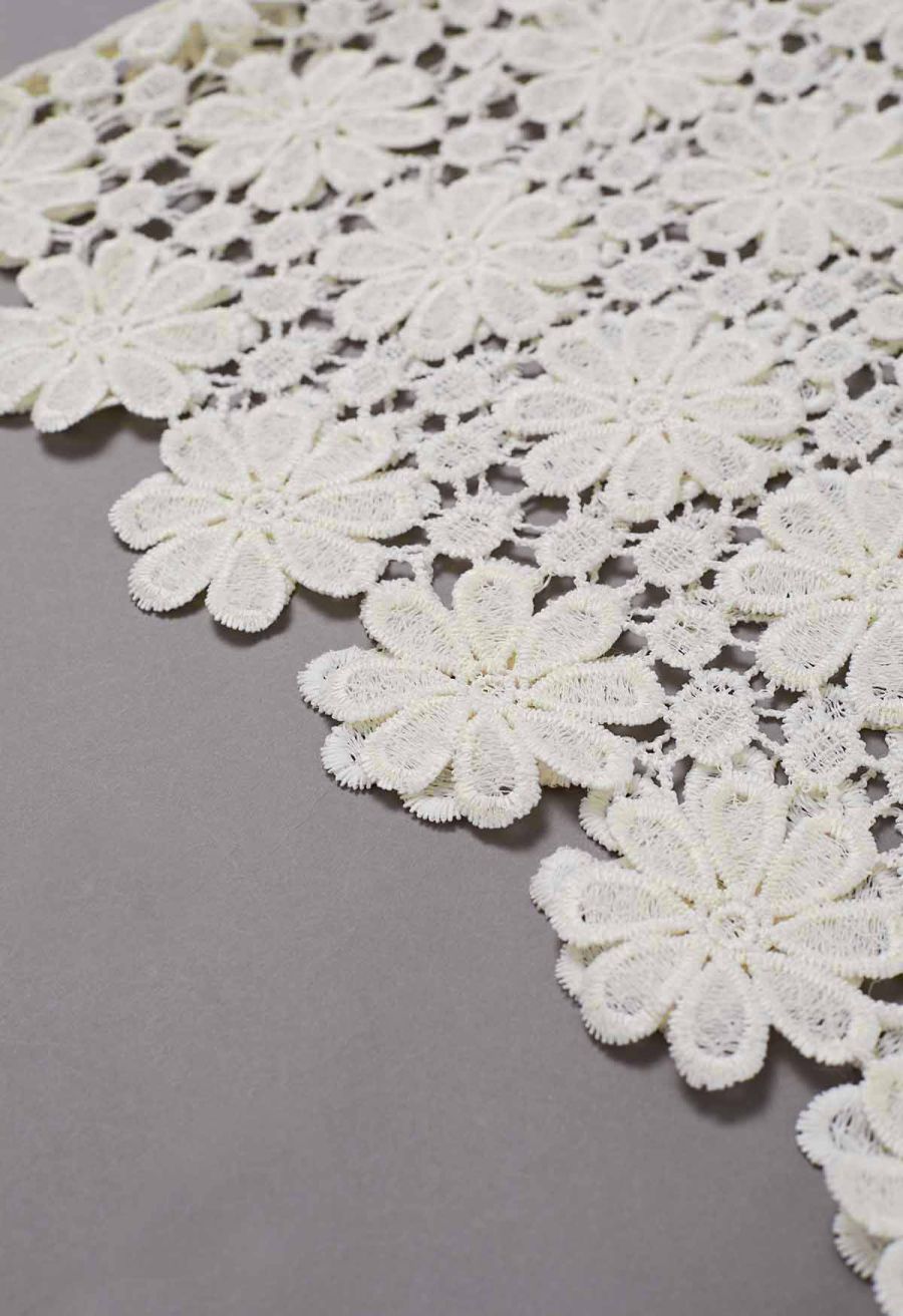 Floret Guipure Lace Long Sleeve Top in Cream
