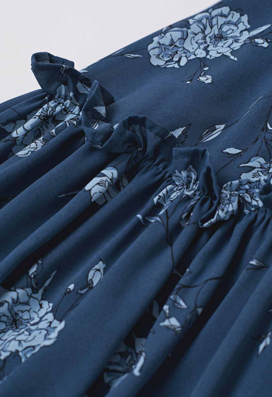Floral Flourish V-Neck Puff Sleeve Dress in Navy