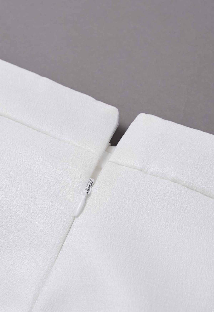 Delicate Rhinestone Bow Front Pocket Shorts in White