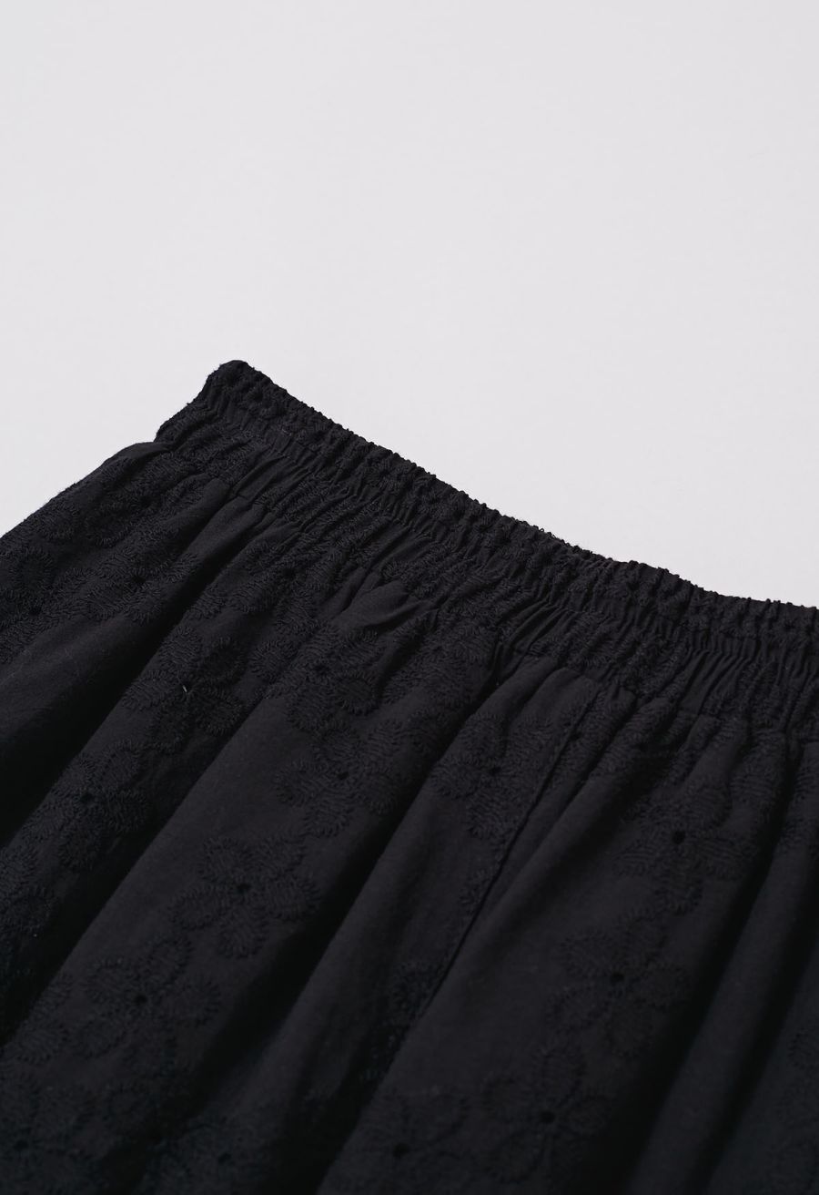 Lattice-Floret Embroidery Cotton Pants in Black