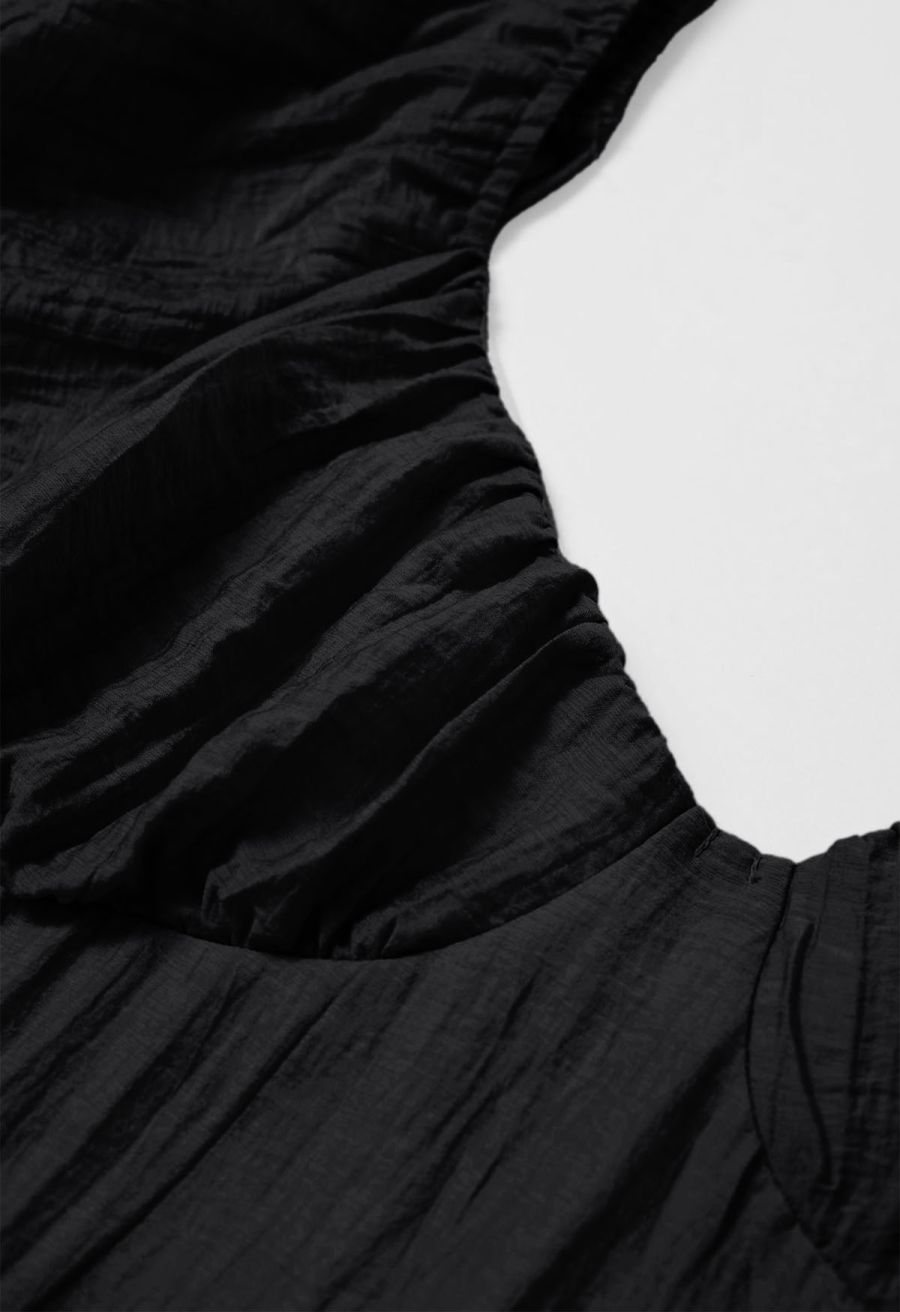Scoop Neck Tie-Back Crinkle Tiered Dress in Black