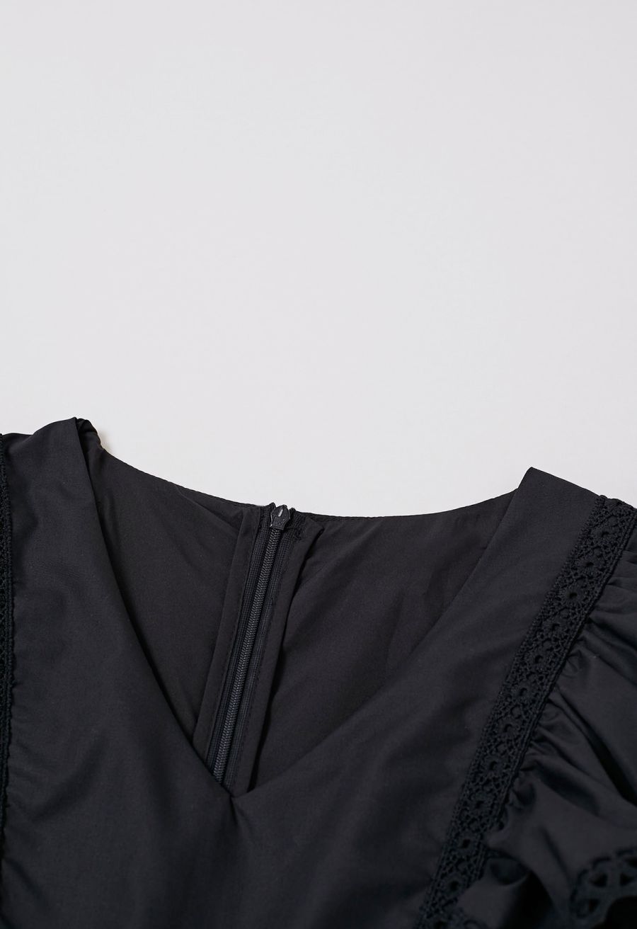 Flattering Lace Inserted Asymmetric Maxi Dress in Black