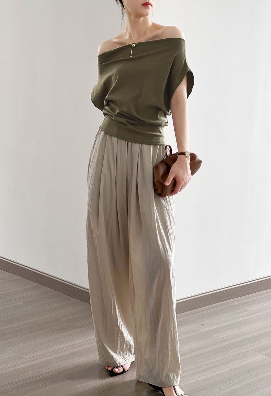 Off-Shoulder Batwing Sleeve Pleated Top in Olive