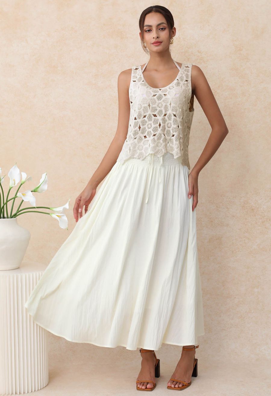 Scoop Neckline Floral Cutwork Crochet Sleeveless Top in Cream