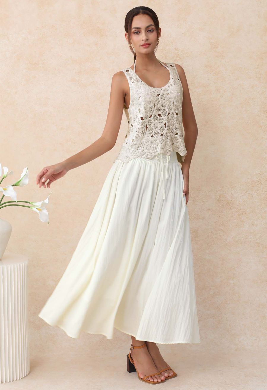 Scoop Neckline Floral Cutwork Crochet Sleeveless Top in Cream