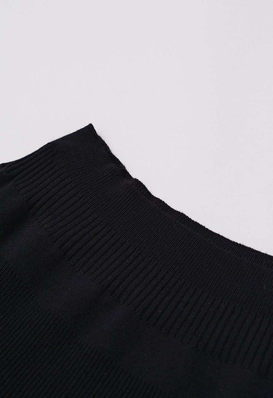 Simplicity Off-Shoulder Knit Top in Black