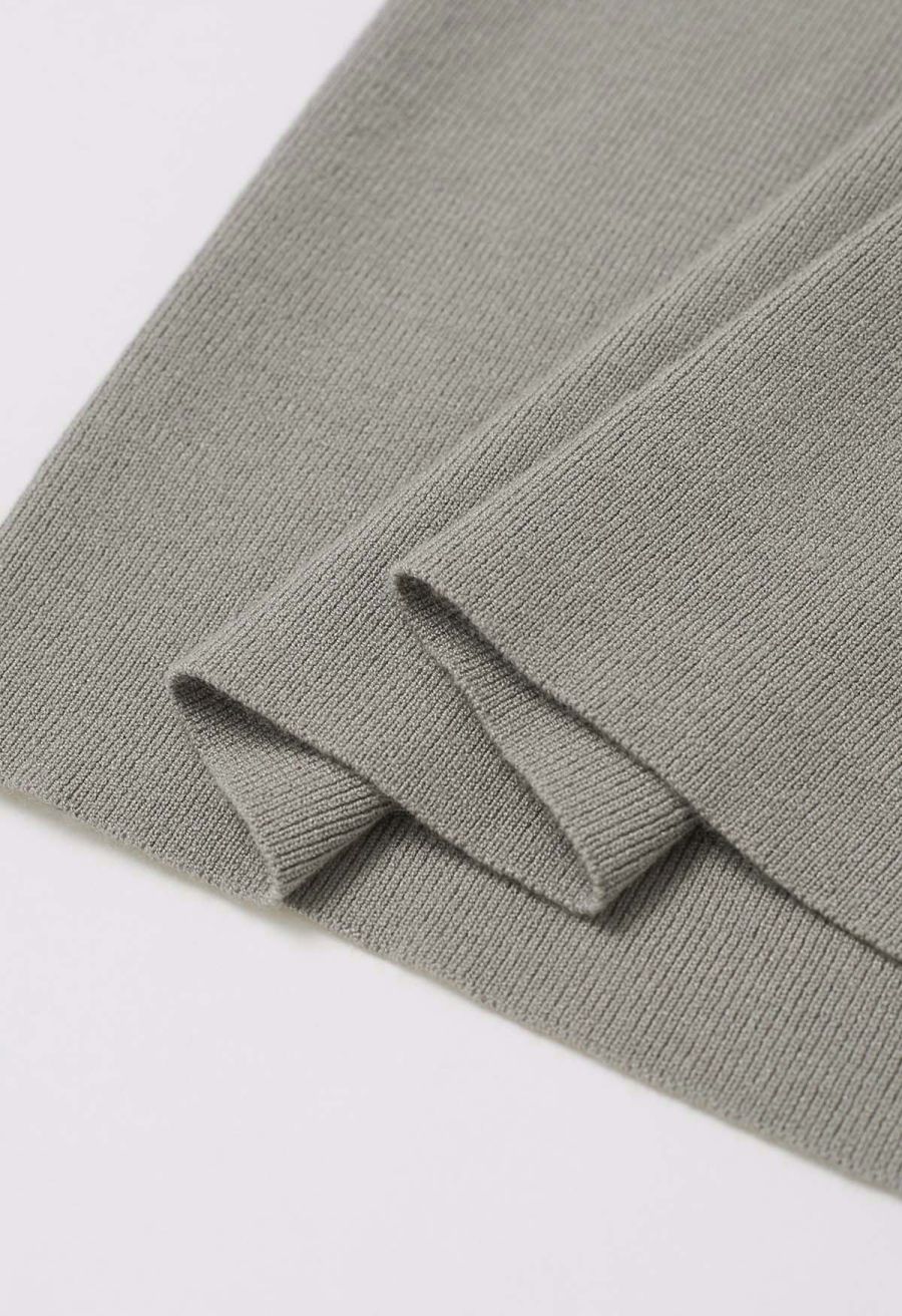 Simplicity Off-Shoulder Knit Top in Taupe
