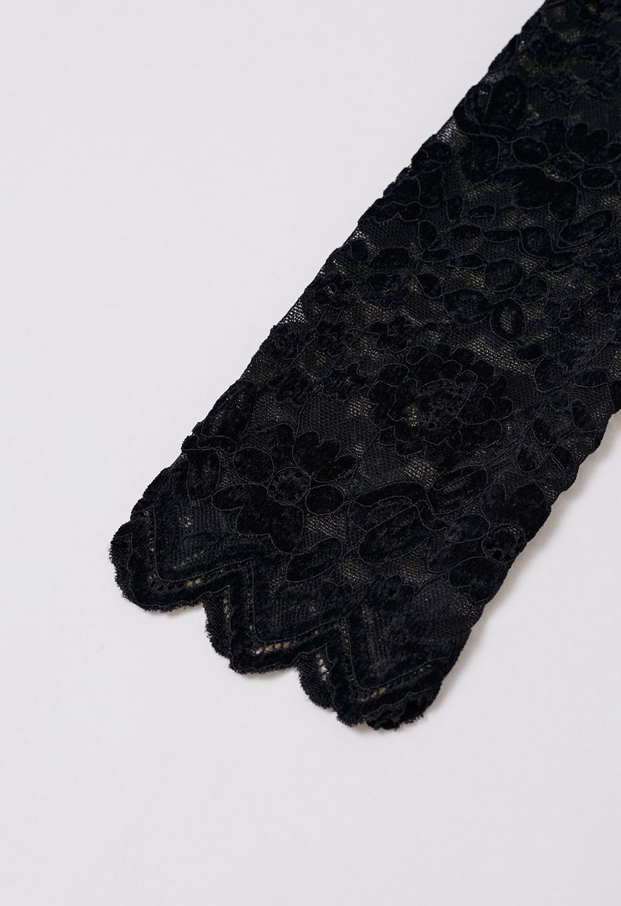 Velvet Floral Lace Spliced Belted Sheen Midi Dress in Black