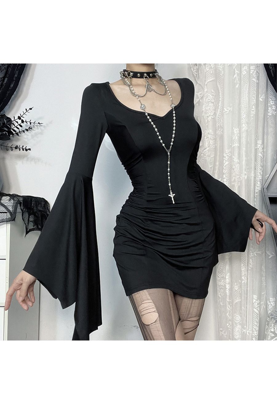 Sweetheart Neck Batwing Sleeve Bodycon Mini Dress