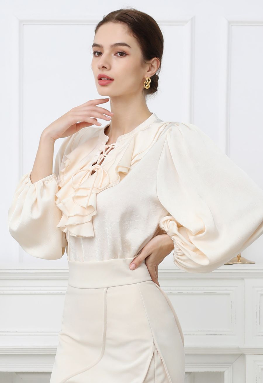 Tiered Ruffle Bubble Sleeve Textured Satin Top in Cream