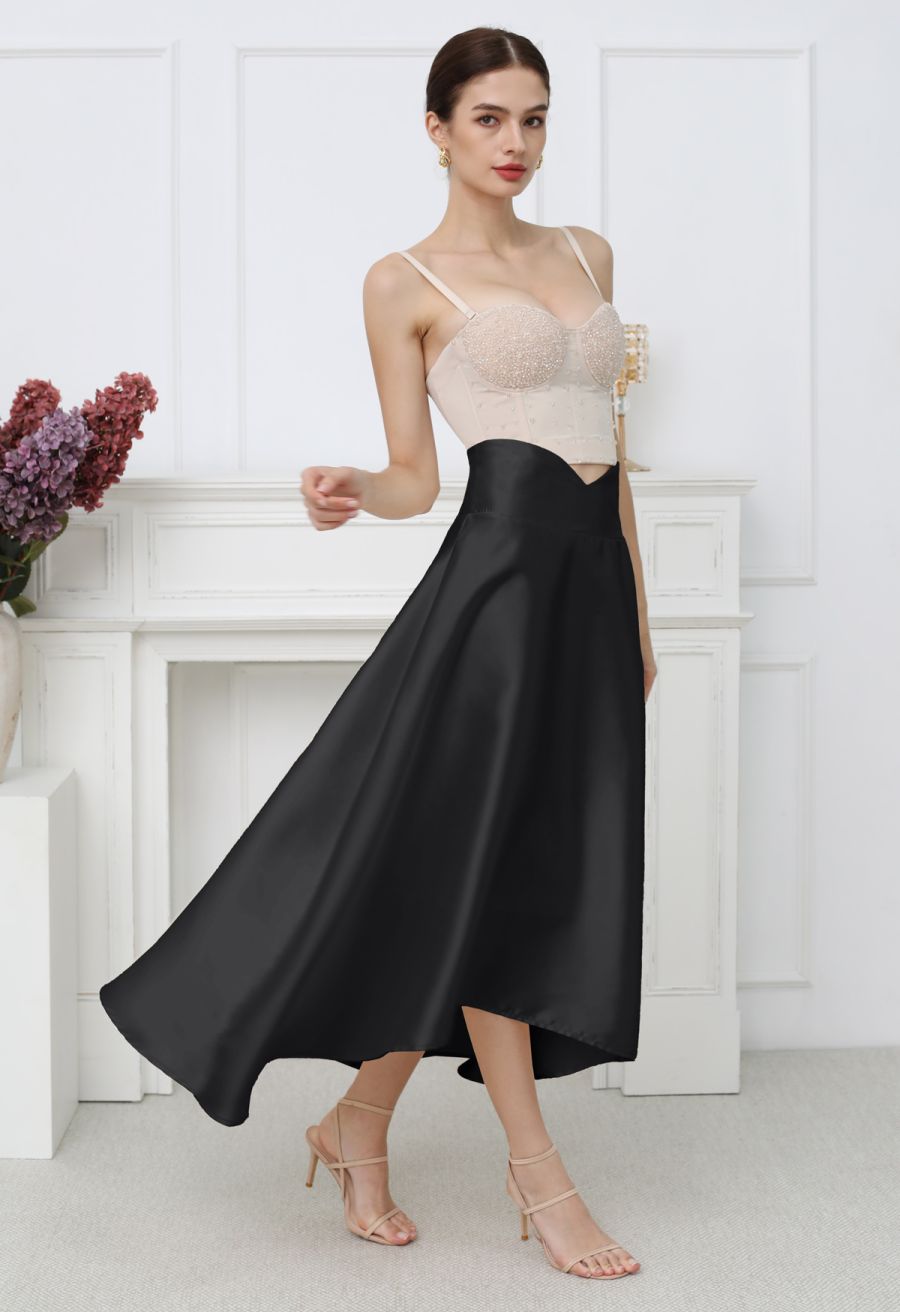 V-Cut Shaped Hi-Lo Hem Maxi Skirt in Black