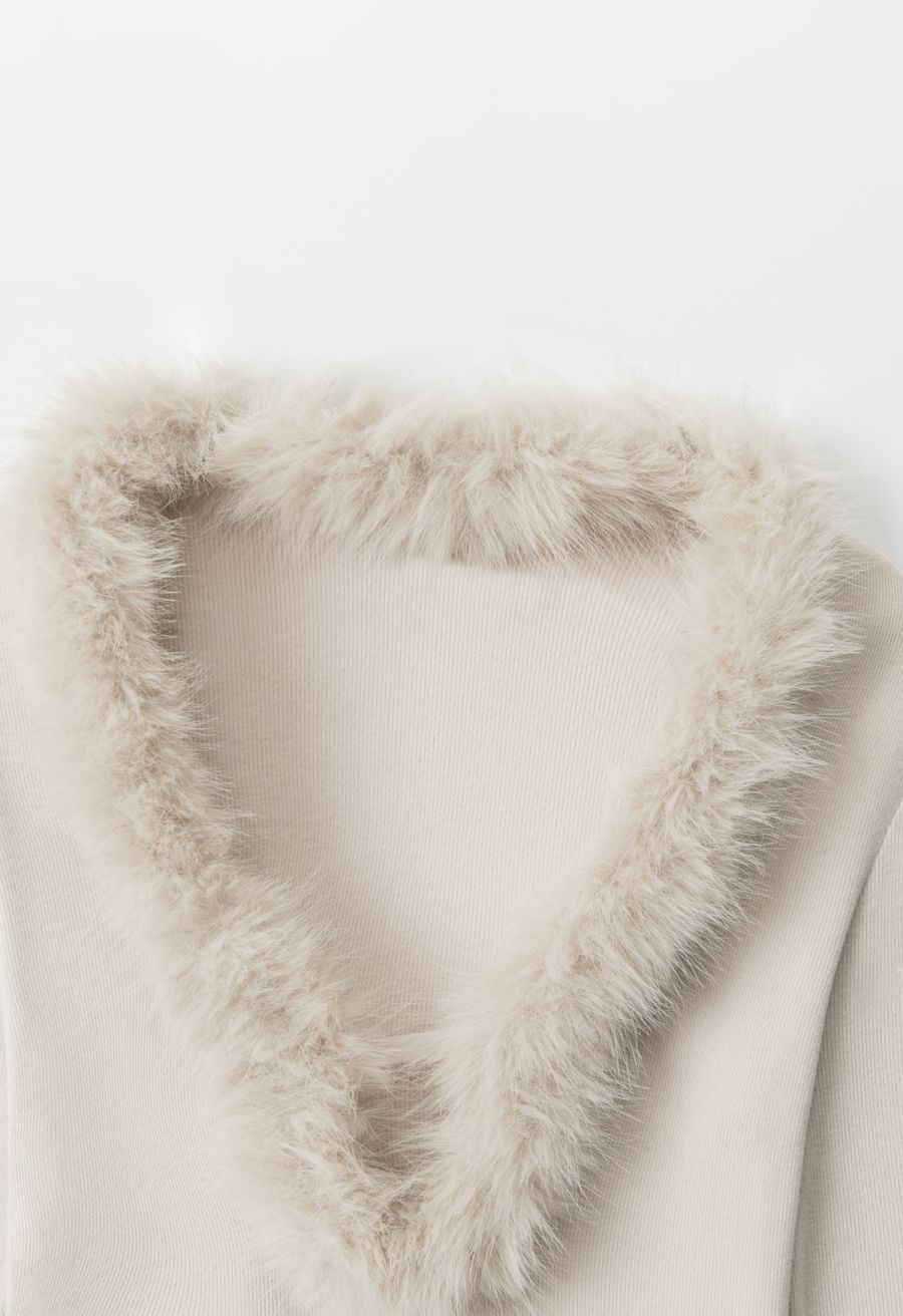 Fuzzy Plunge V-Neck Fitted Top in Ivory
